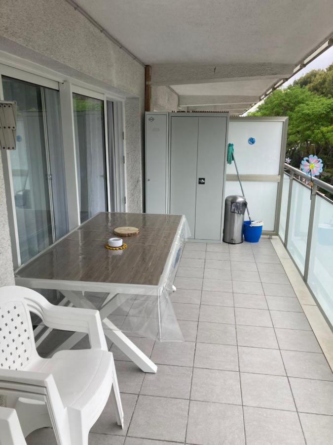 Chez Chantal 3 Chambres Au Centre Touristique De Salou Avec Garage Bagian luar foto