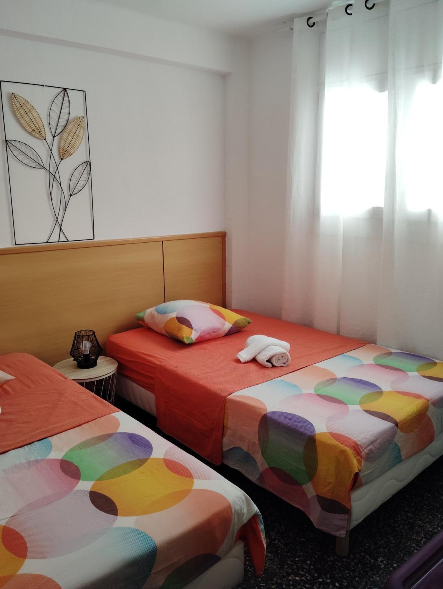 Chez Chantal 3 Chambres Au Centre Touristique De Salou Avec Garage Bagian luar foto