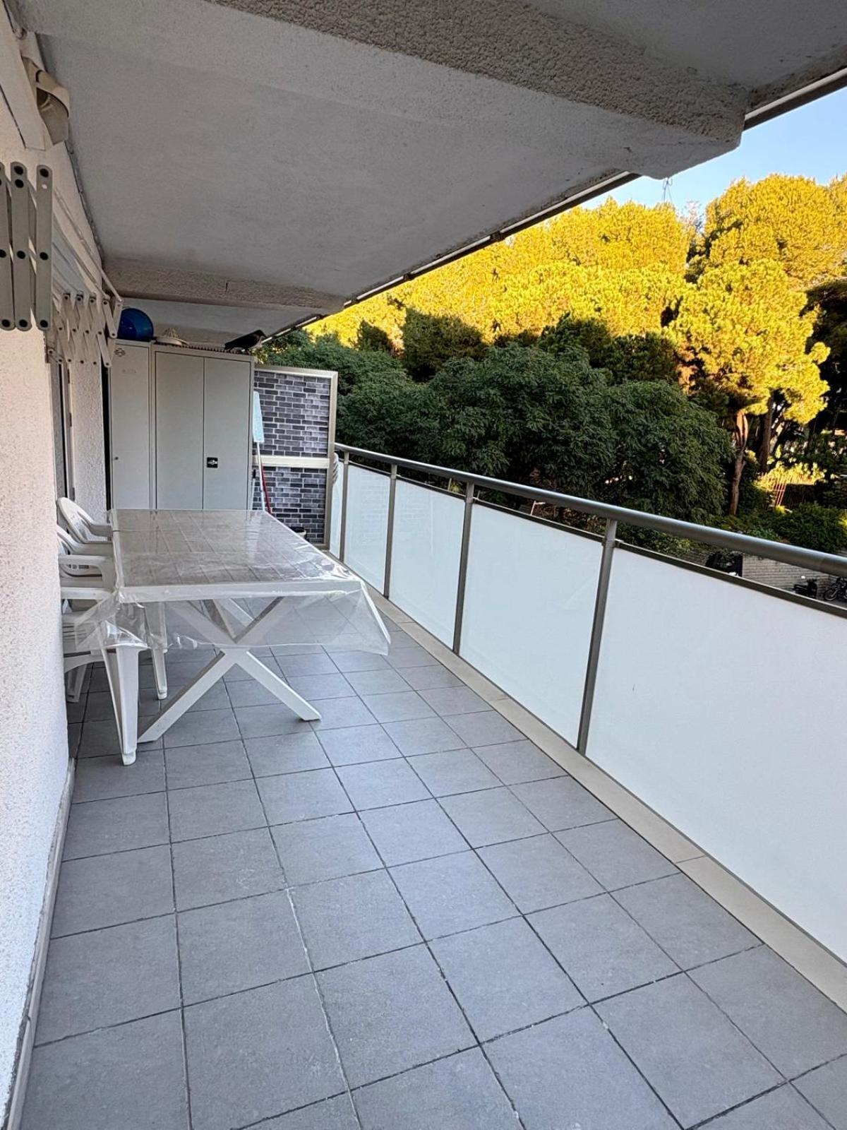 Chez Chantal 3 Chambres Au Centre Touristique De Salou Avec Garage Bagian luar foto
